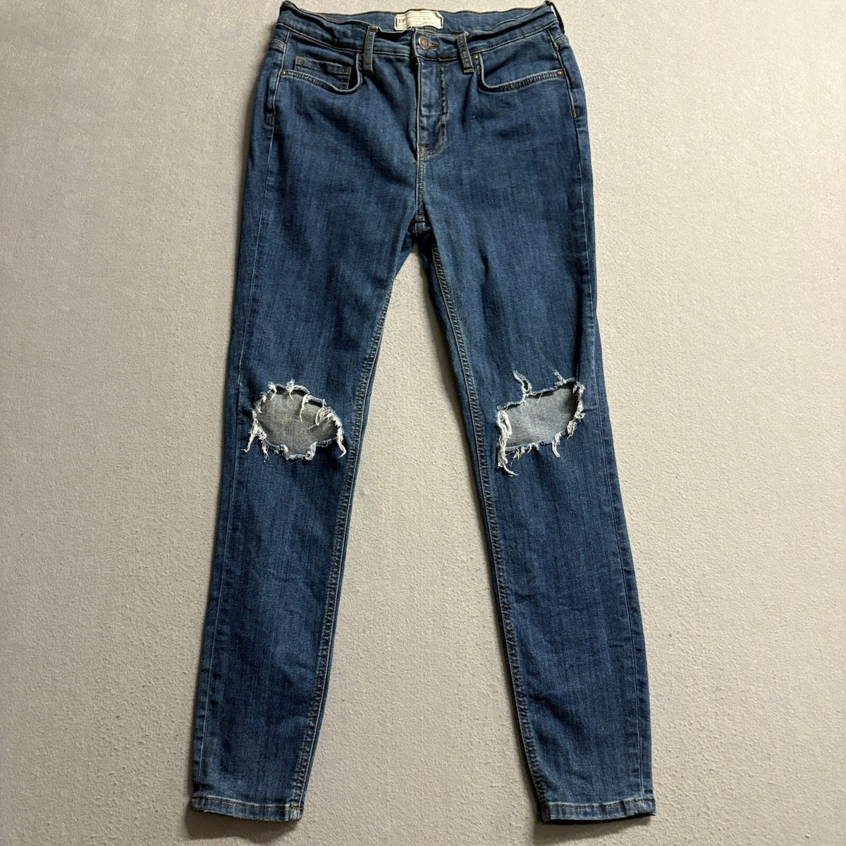 Free People Distressed Skinny Jeans Womens 28R Blue Denim Ripped Knee Stretch