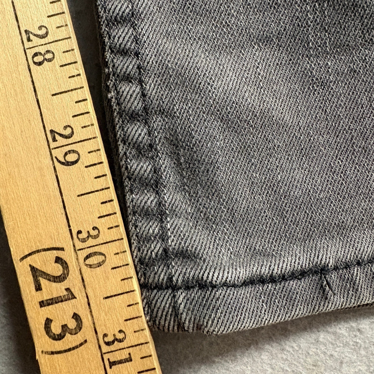 Levi's Mens Gray Denim Jeans Size 34x32 W34 L32 Straight Leg Stretch Cotton