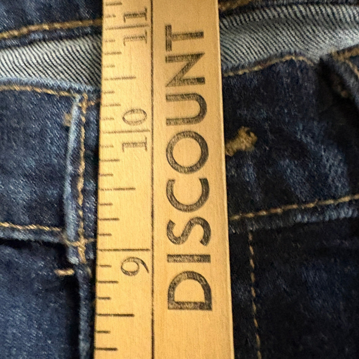 Signature by Levi Strauss Co Mens 34x34 Relaxed Fit Blue Jeans Dark Wash