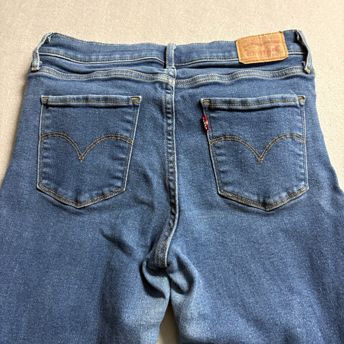 Levi's Womens Blue Denim Jeans Size W27 L32 Skinny Mid Rise Stretch Cambodja