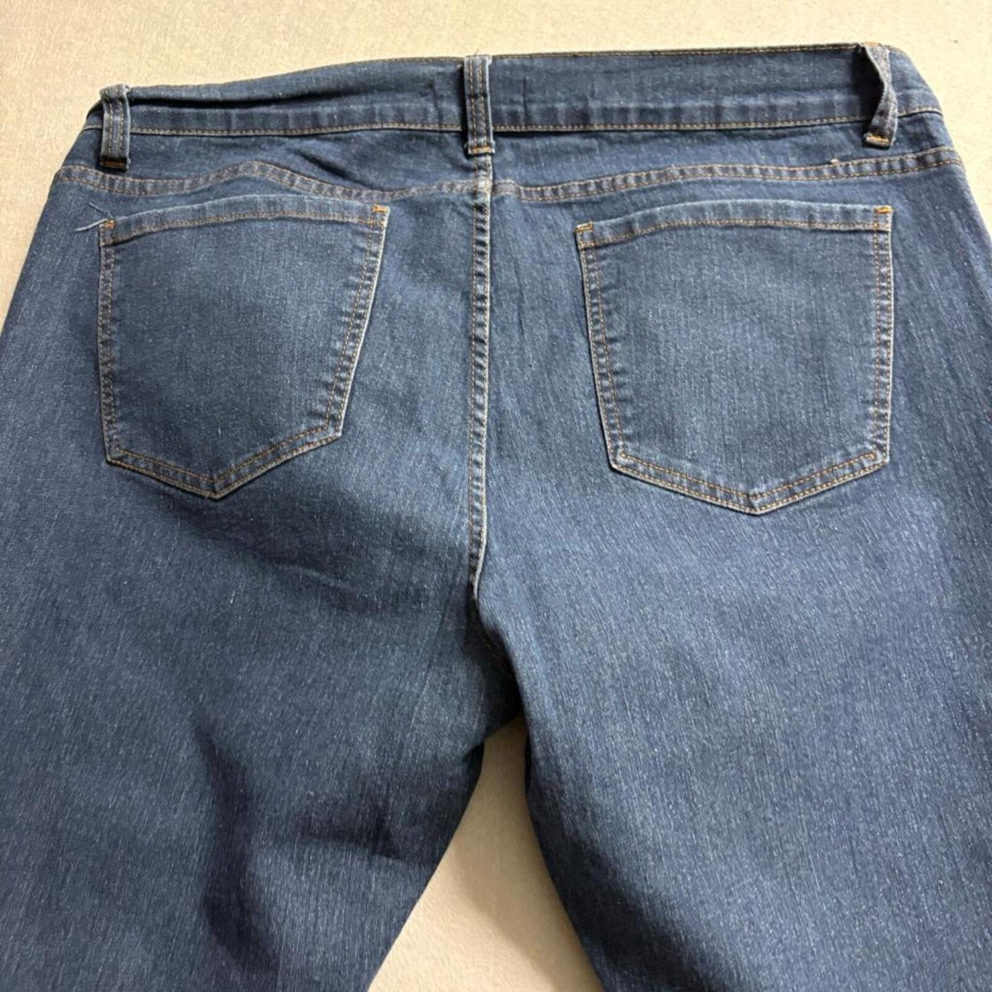 Forever 21 Plus Size 20 Regular Skinny Jeans Blue Denim Stretch Womens