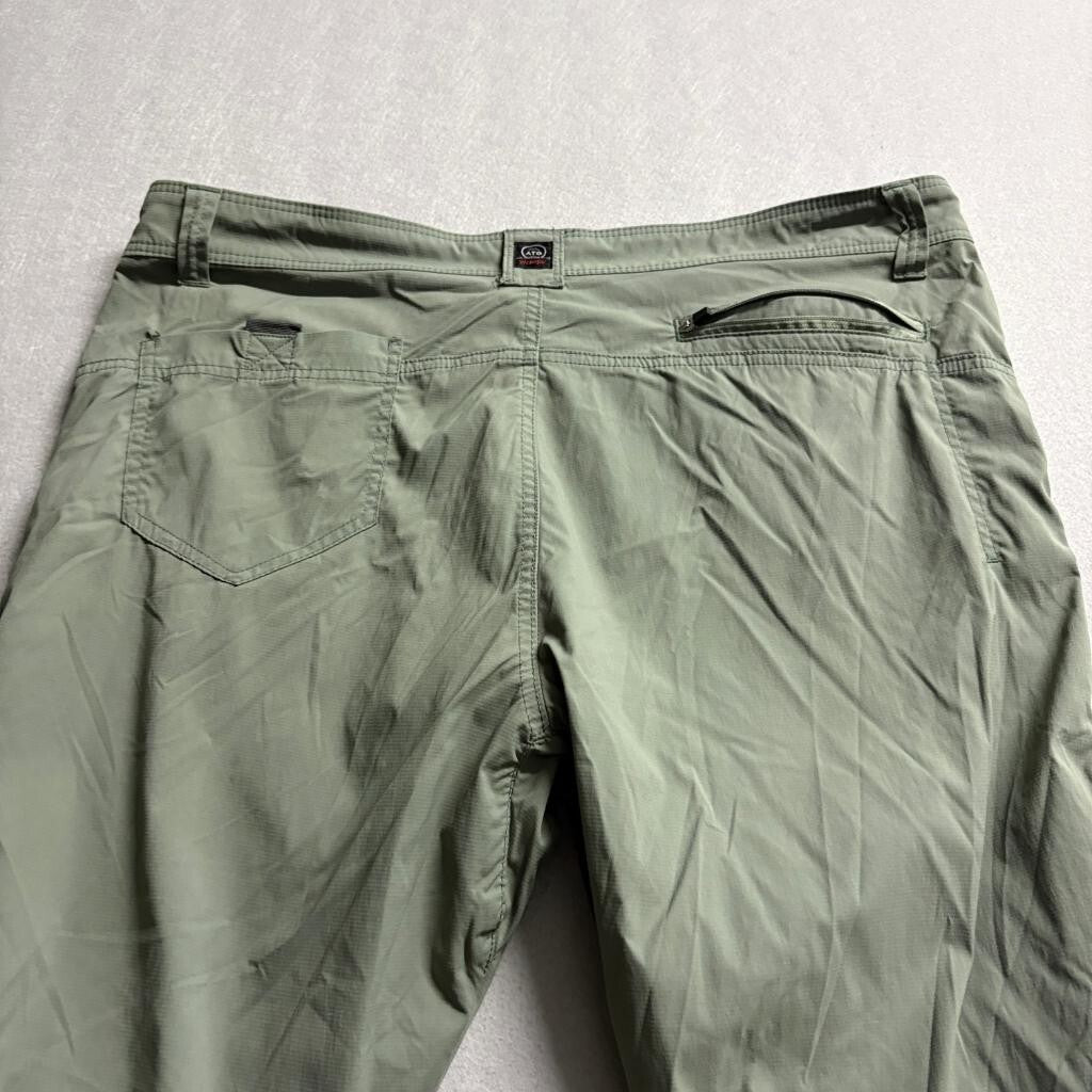 Wrangler ATG Mens 40x30 Green All Terrain Gear Nylon Stretch Hiking Pants