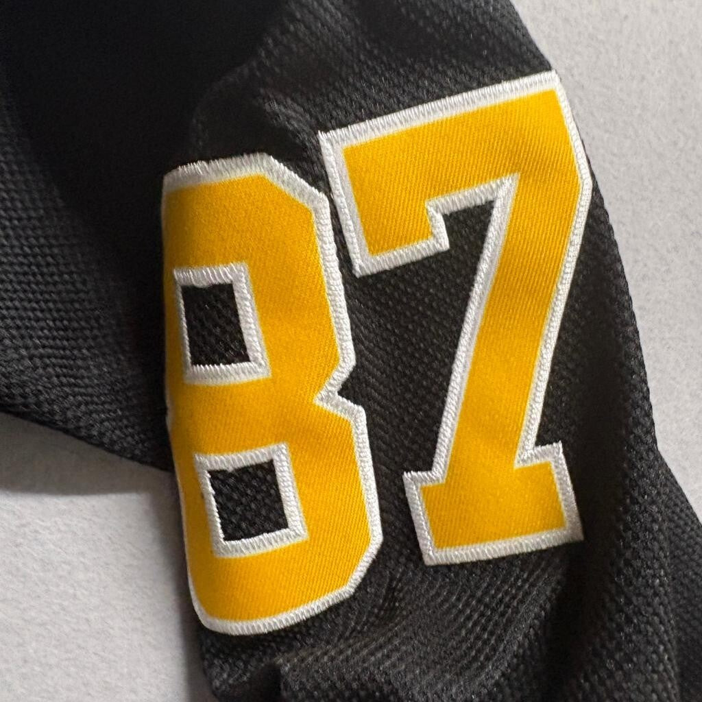 Sidney Crosby Pittsburgh Penguins Diagonal Script Jersey Mens Medium Black NHL