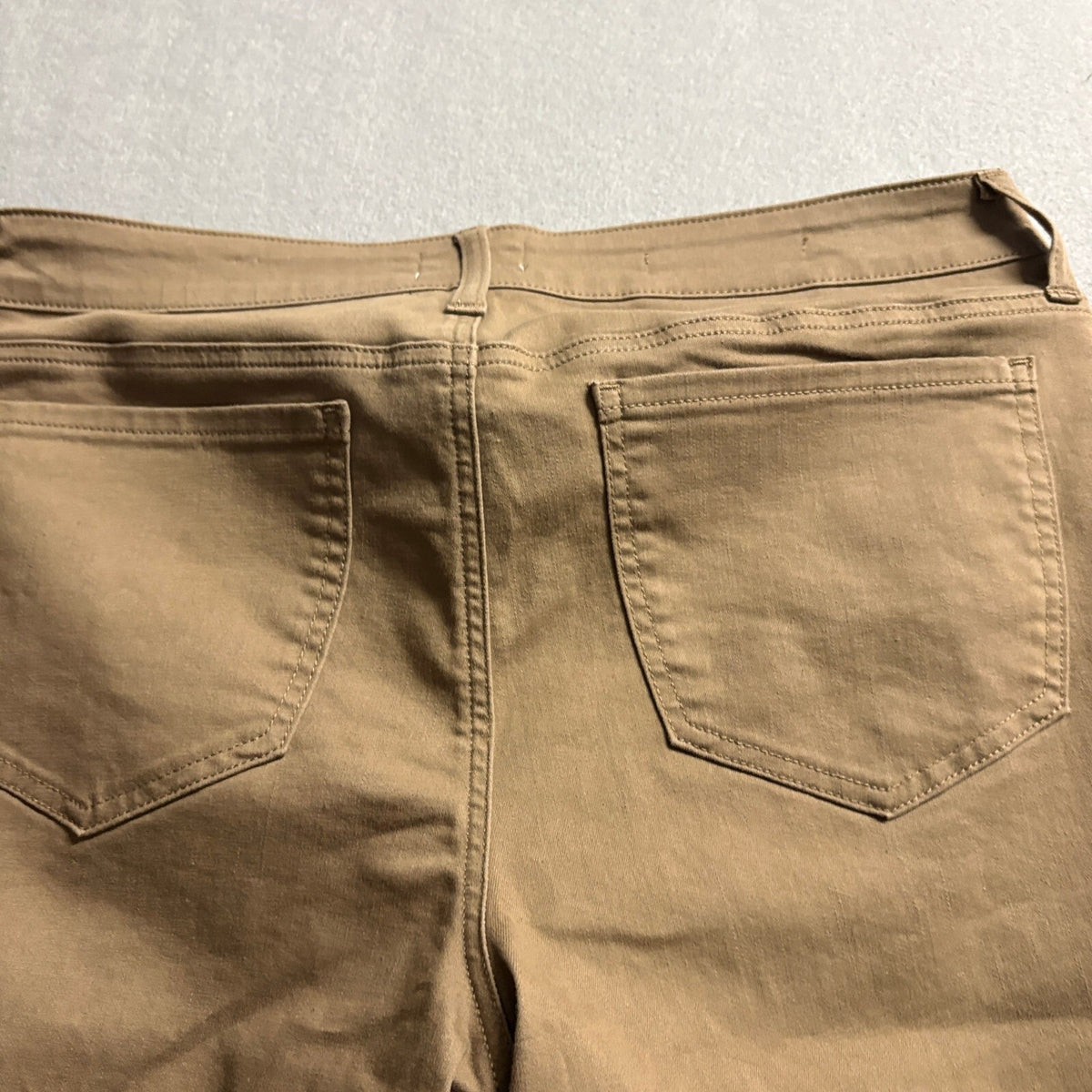 NYDJ Marilyn Capri Pants Womens 12 Brown Cool Embrace Lift Tuck Crop NWT