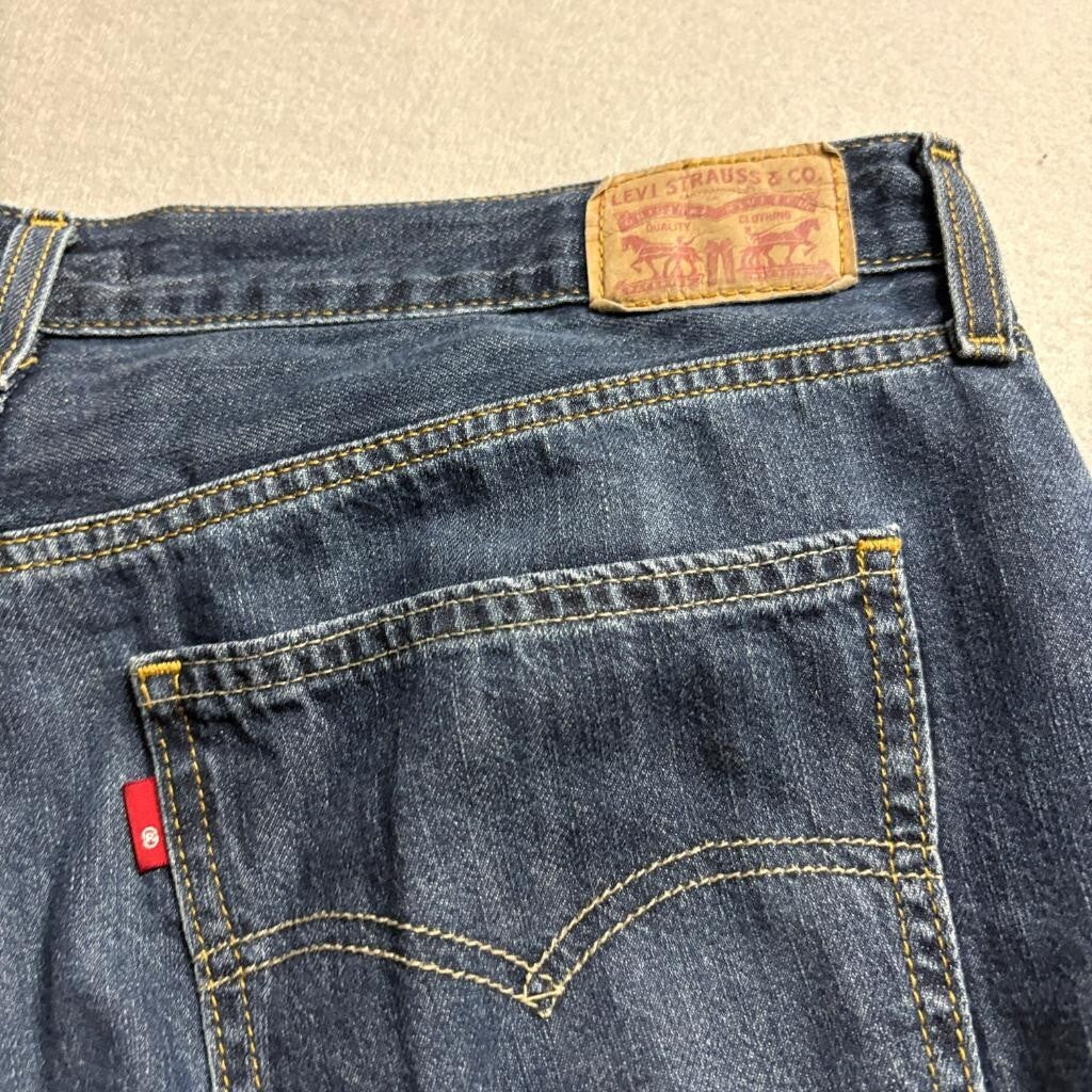 Levis Middy Straight Jeans Mens 31x30 Blue Denim Medium Wash Pants