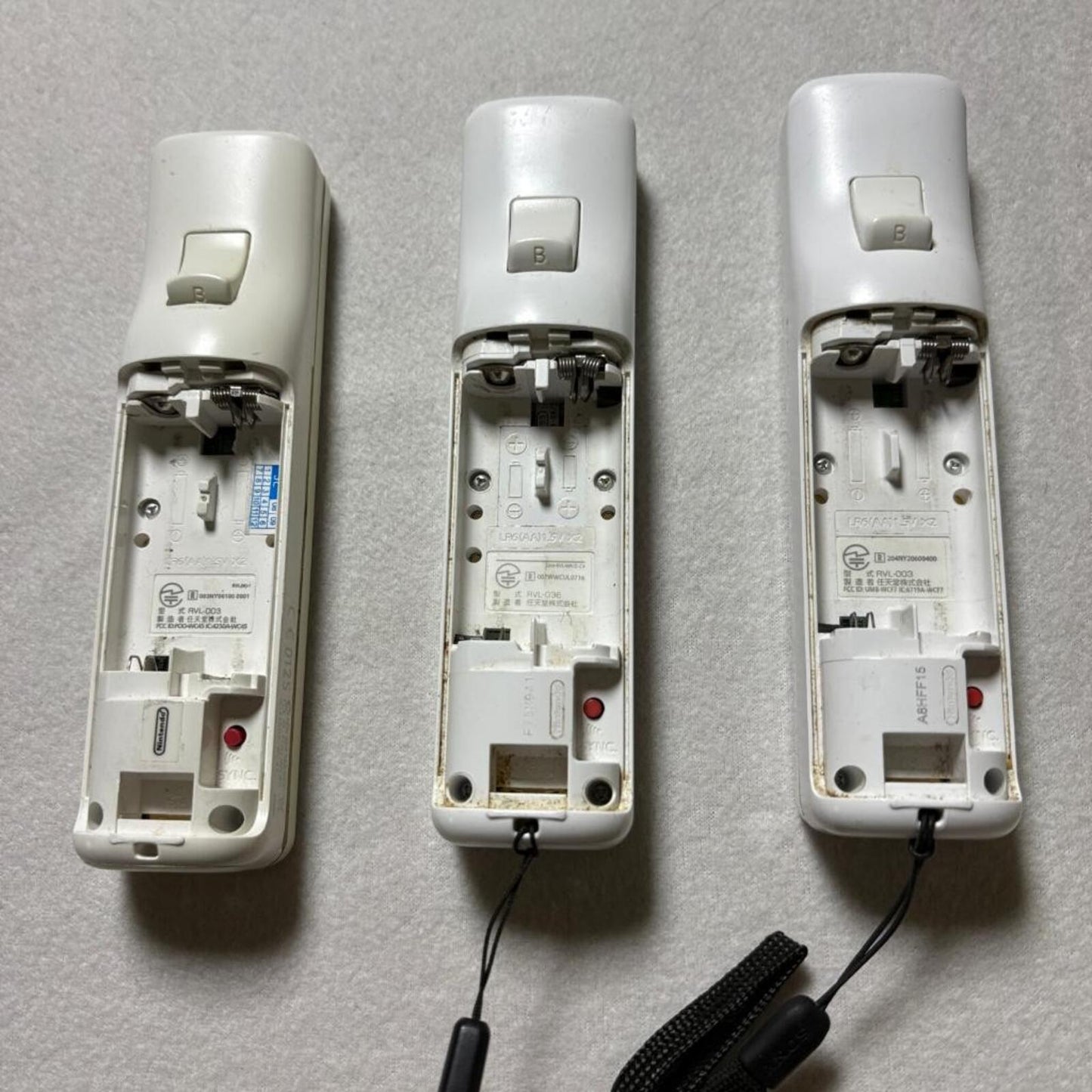 Nintendo Wii Remote Controller Lot of 3 White OEM RVL-003 RVL-036 MotionPlus