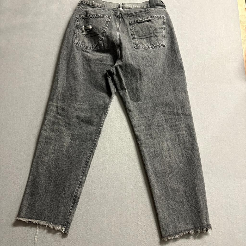 American Eagle Real Good Mom Jeans Womens 12 Gray Distressed High Rise Raw Hem