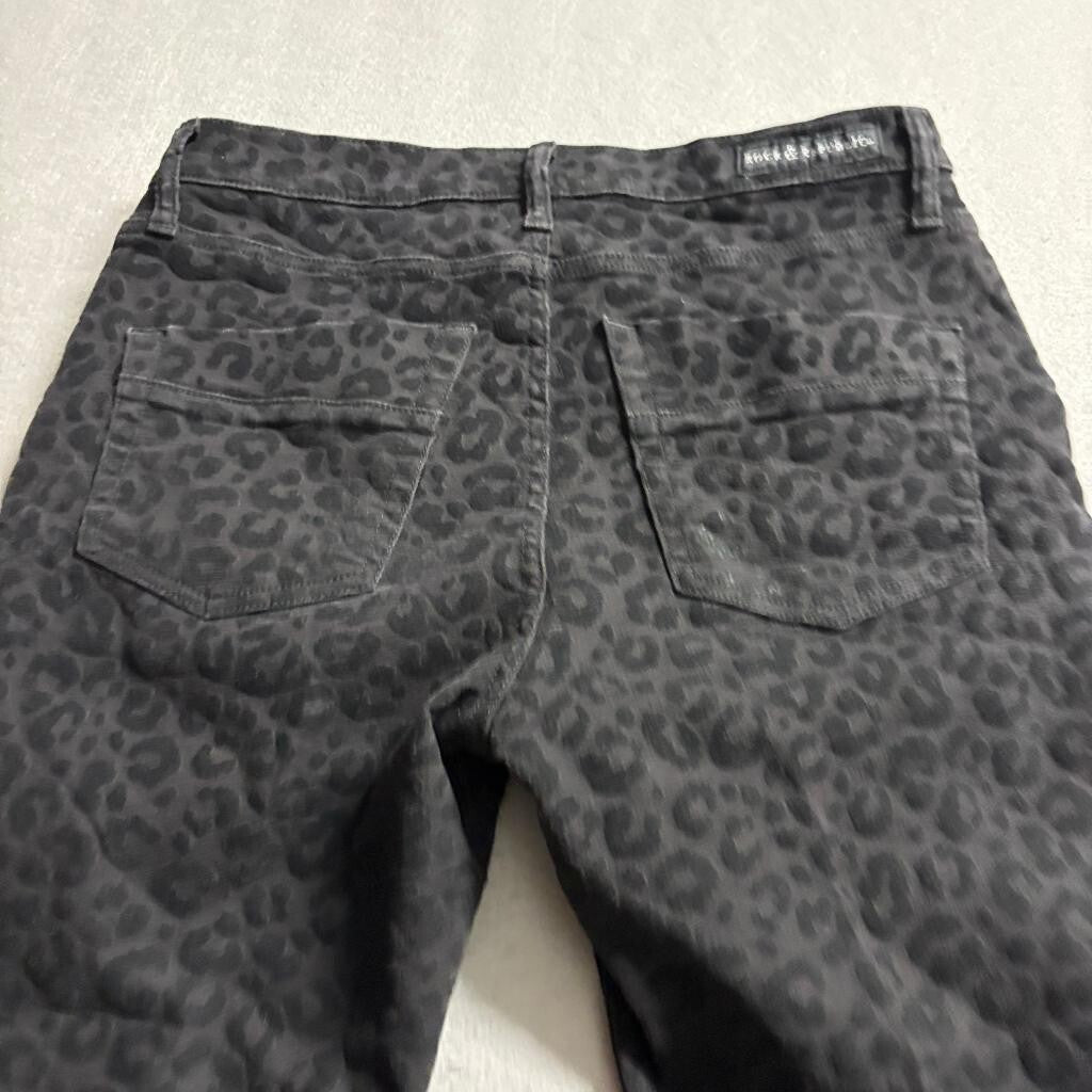 Rock & Republic Kashemiere Jeans Womens 14M Black Gray Leopard Print Skinny