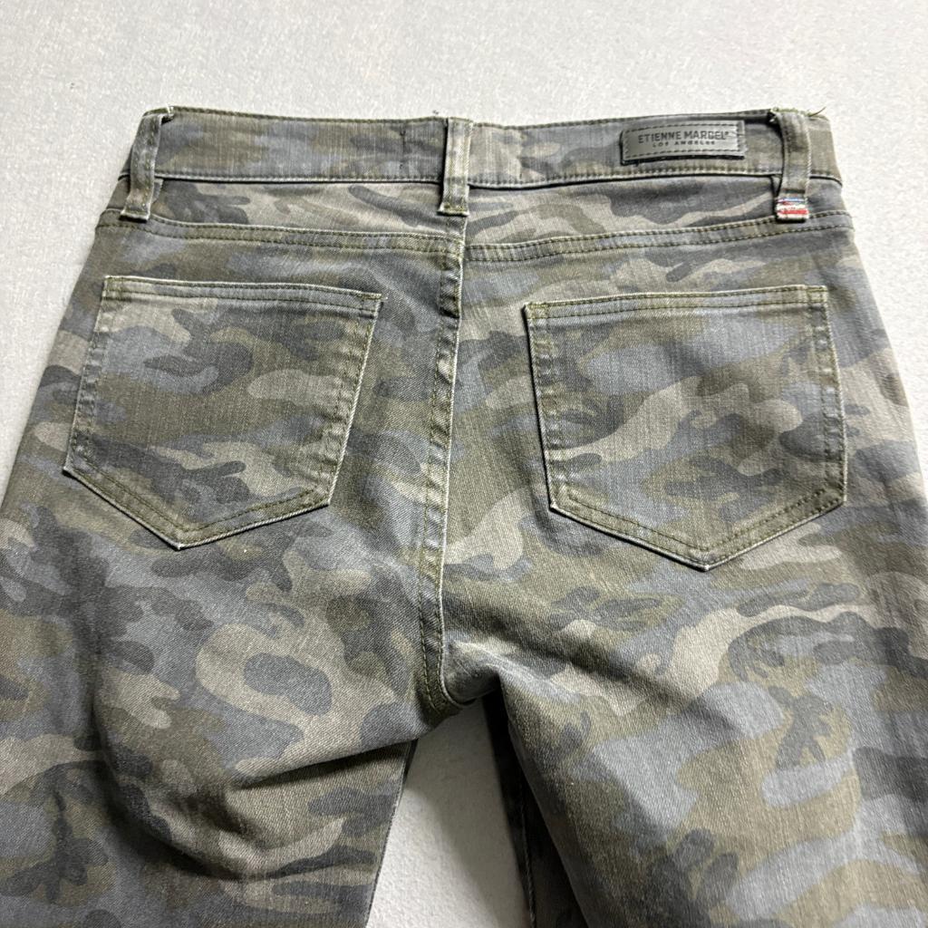 Etienne Marcel Camo Skinny Moto Jeans Womens 26 Camouflage Red Zipper Accent
