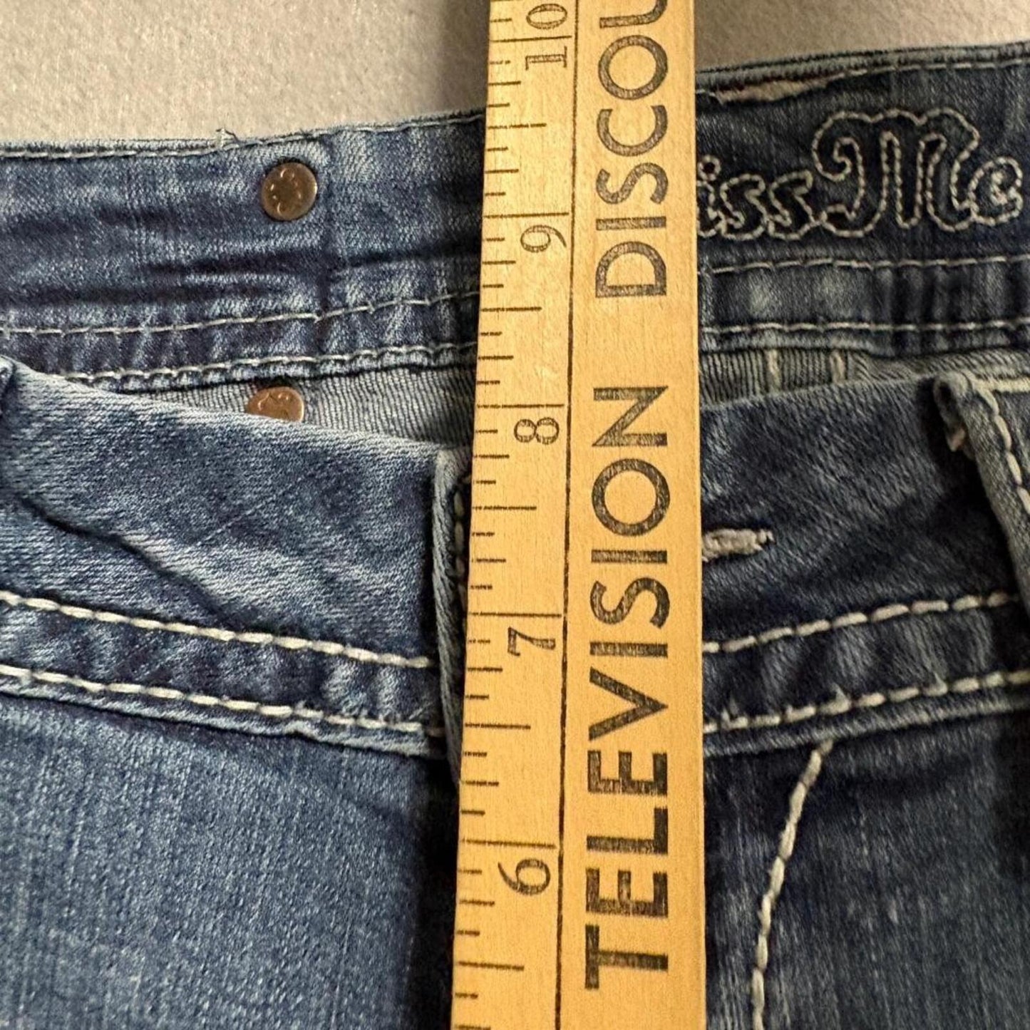Miss Me Mid Rise Easy Cropped Jeans Womens 29 Blue Denim Embellished Rhinestone