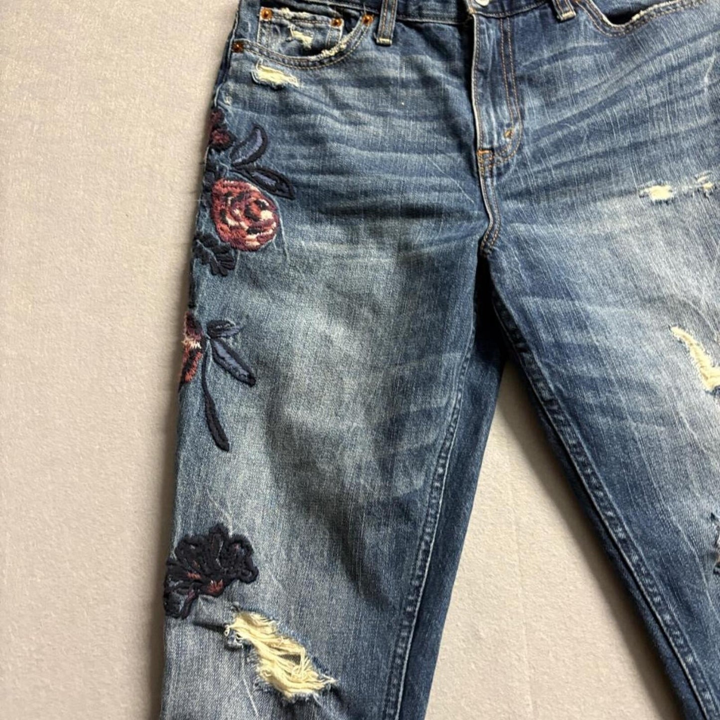 Abercrombie & Fitch Annie High Rise Girlfriend Jeans Womens 27/4 Distressed Blue