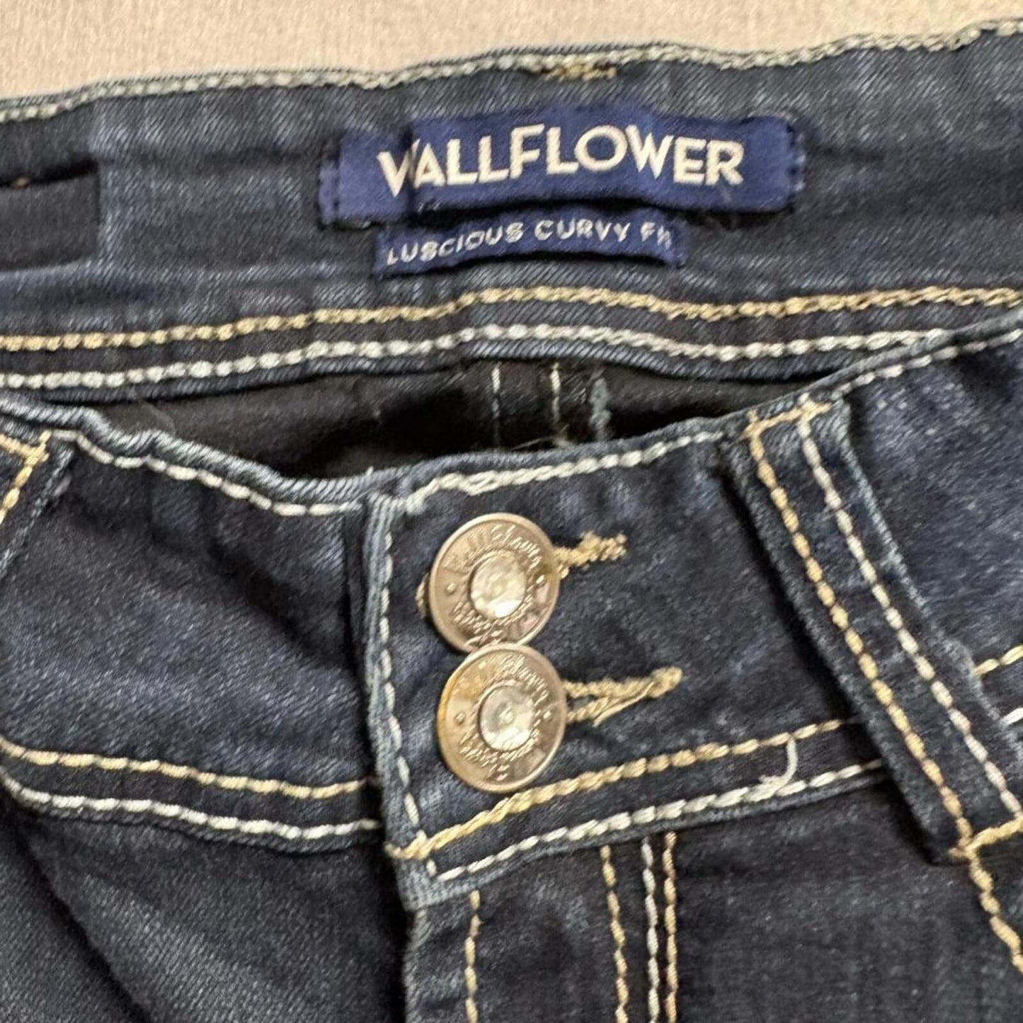 WallFlower Luscious Curvy Bootcut Jeans Womens Size 0 Blue Embellished Flap