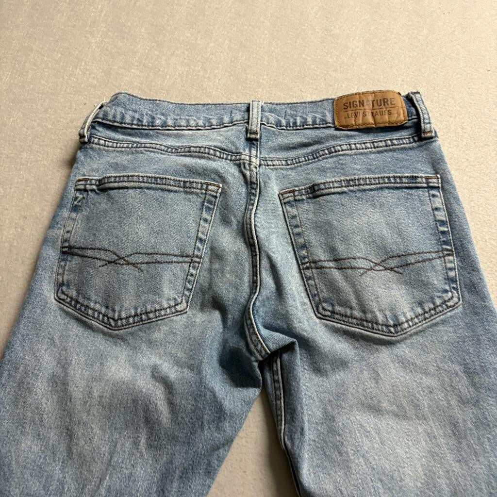 Signature by Levi Strauss Co Mens Slim Fit Jeans Size 31x30 Light Wash Denim