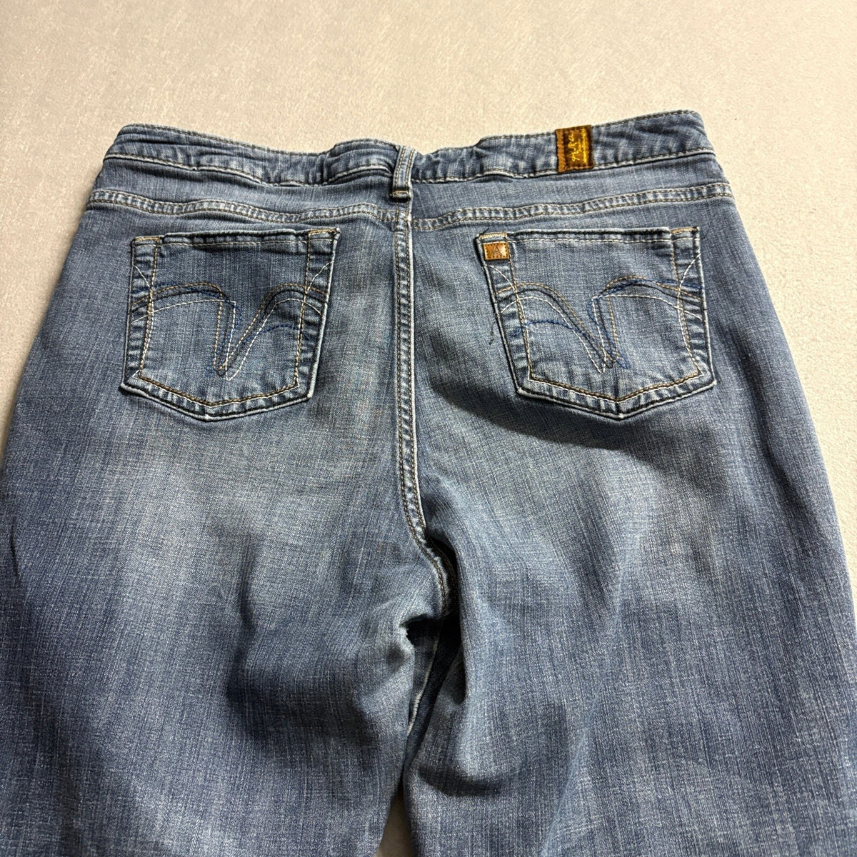 Wrangler Aura From The Women Of Wrangler Straight Leg Blue Jeans Medium Wash