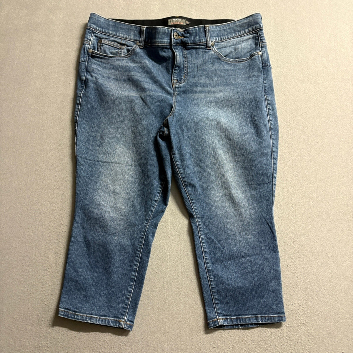 Torrid Crop Bombshell Skinny Jeans Womens 22 Blue Premium Stretch Denim Crop