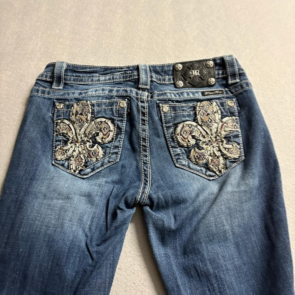 Miss Me Signature Bootcut Jeans Womens Size 30 Dark Wash Fleur De Lis