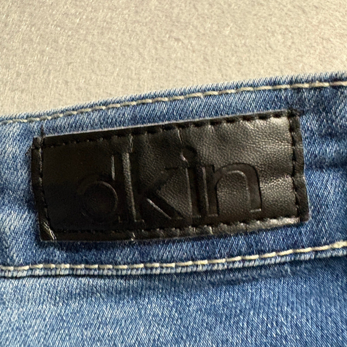Dkin Jeans Womens 20W Blue Distressed Embroidered Floral Cropped Skinny Stretch