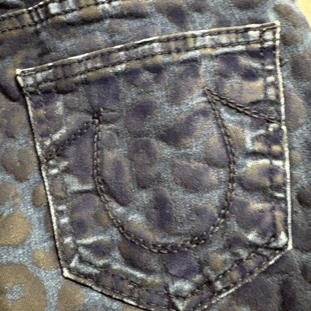 True Religion Halle Super Skinny Jeans Womens 27 Blue Leopard Print Mid Rise USA