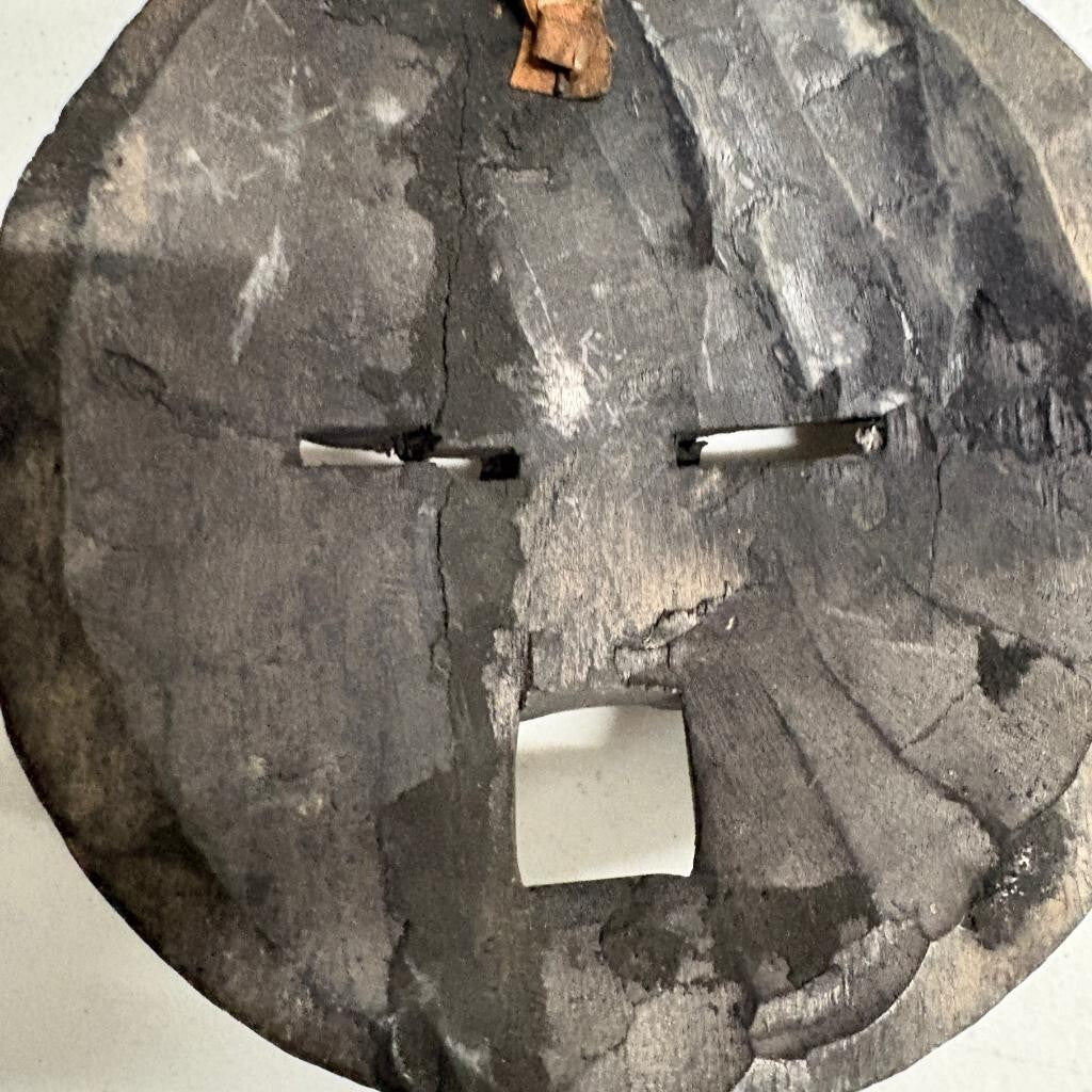 African Beaded Wood Mask Hand Carved Round Tribal Wall Hanging Brass Accents 7in