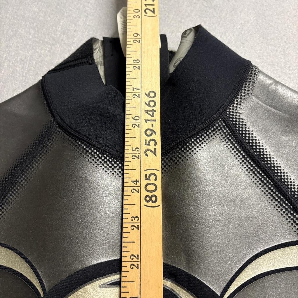 Bare Plazma Wetsuit Mens ML Black Silver 2/2mm Powerstretch Shorty Springsuit