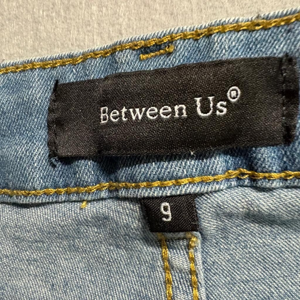 Between Us Women Cargo Jeans Size 9 Blue Denim High Rise Straight Leg Pants