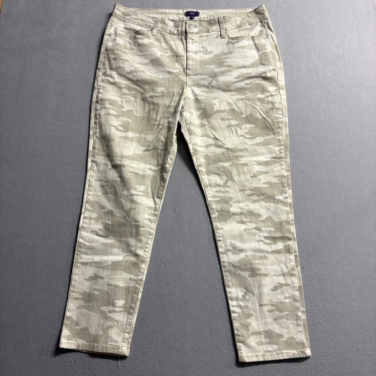 NYDJ Camo Ankle Jeans Womens 16 Beige Camouflage Lift Tuck Stretch Made in USA