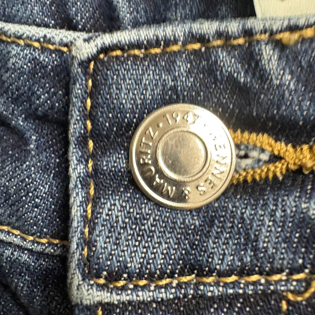 H&M Mauritz 1947 High Rise Flare Jeans Womens Size 4 Dark Wash Blue Denim
