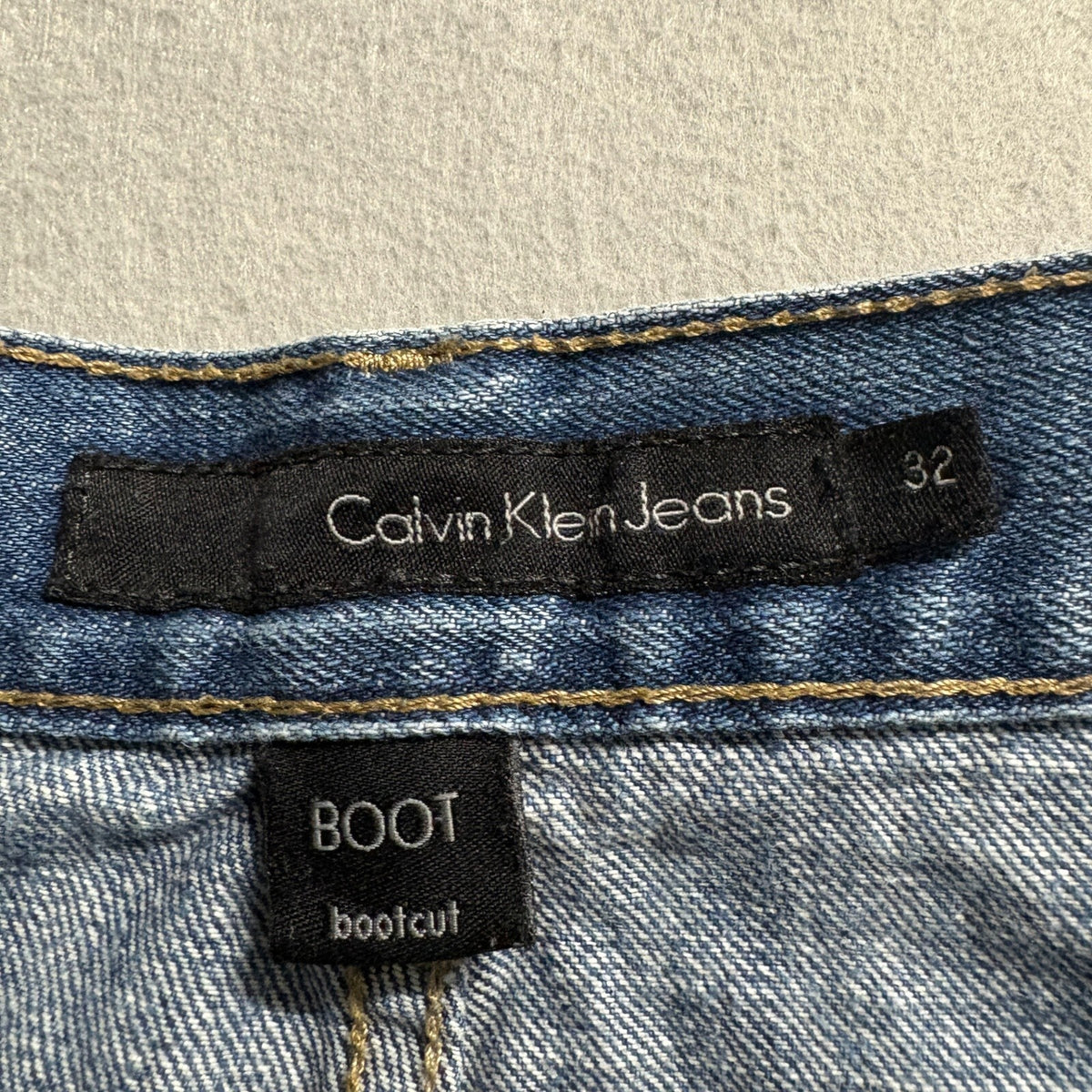 Calvin Klein Jeans Mens 32x32 Medium Wash Blue Denim Bootcut Stretch Jeans
