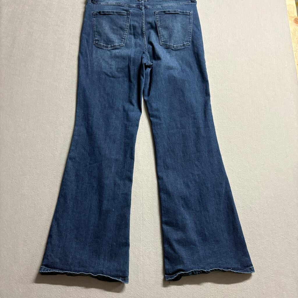 LC Lauren Conrad Flare Jeans Womens Size 12 Blue Denim Stretch High Rise