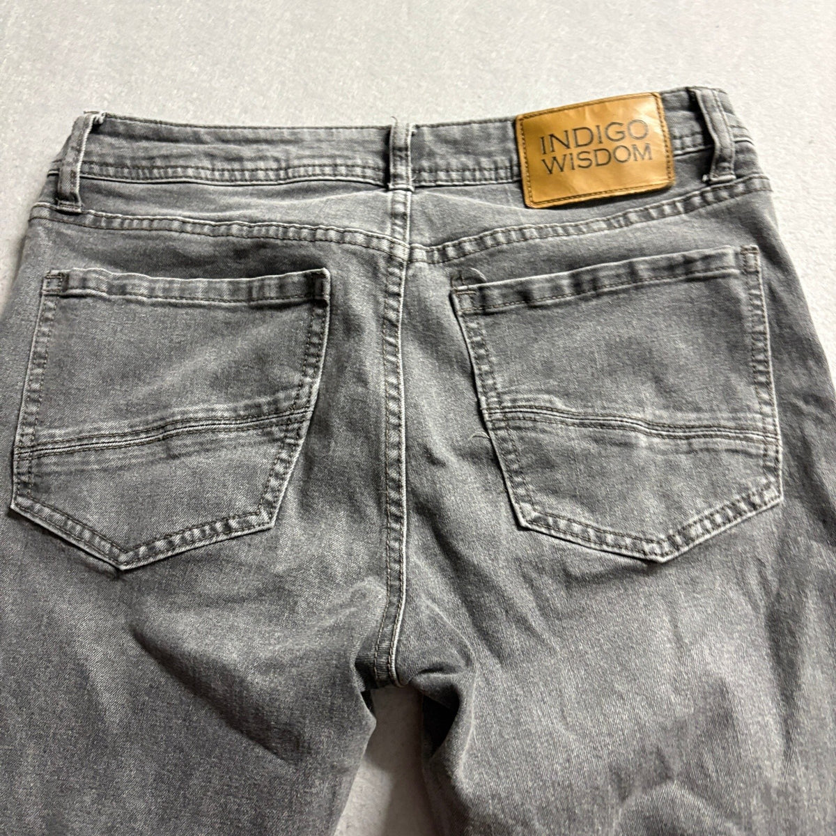 Indigo Wisdom Original Mens Jeans Size 30x30 Gray Slim Straight Stretch Denim