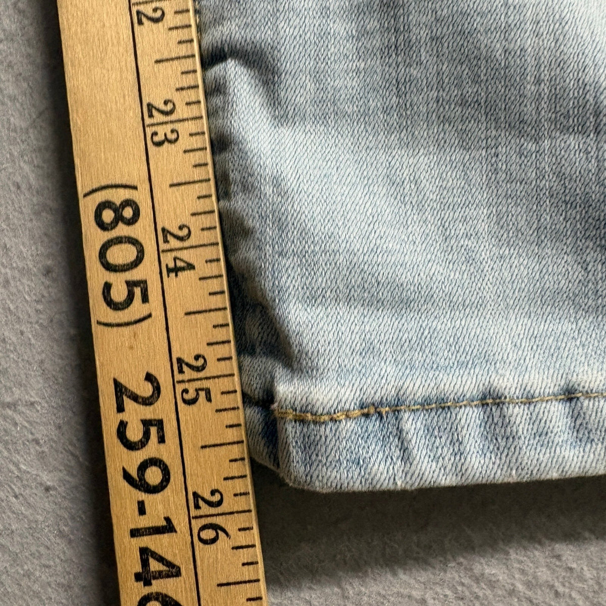 Levis Boyfriend Jeans Womens 28 Light Wash Blue Denim W28 L27