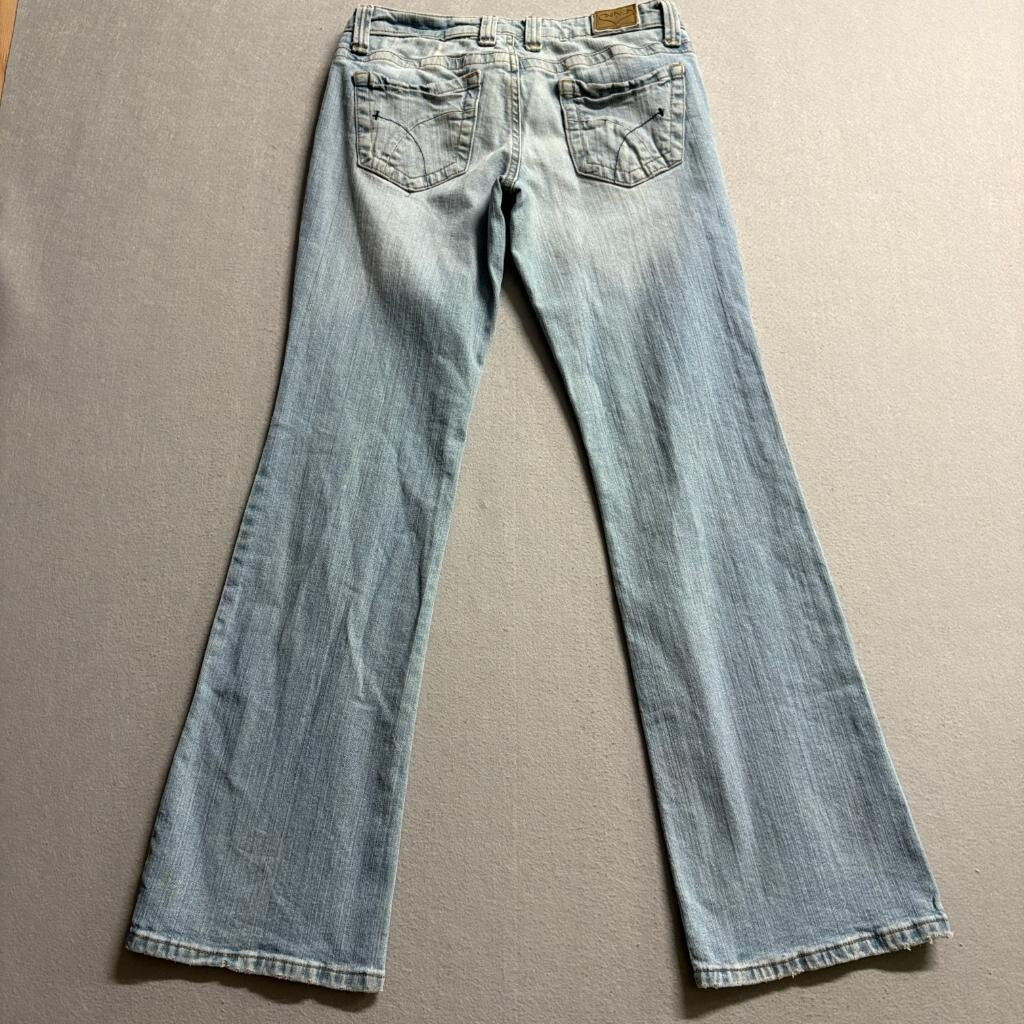 Behold Amber Flare Leg Jeans Juniors Size 5 Light Wash Denim Low Rise
