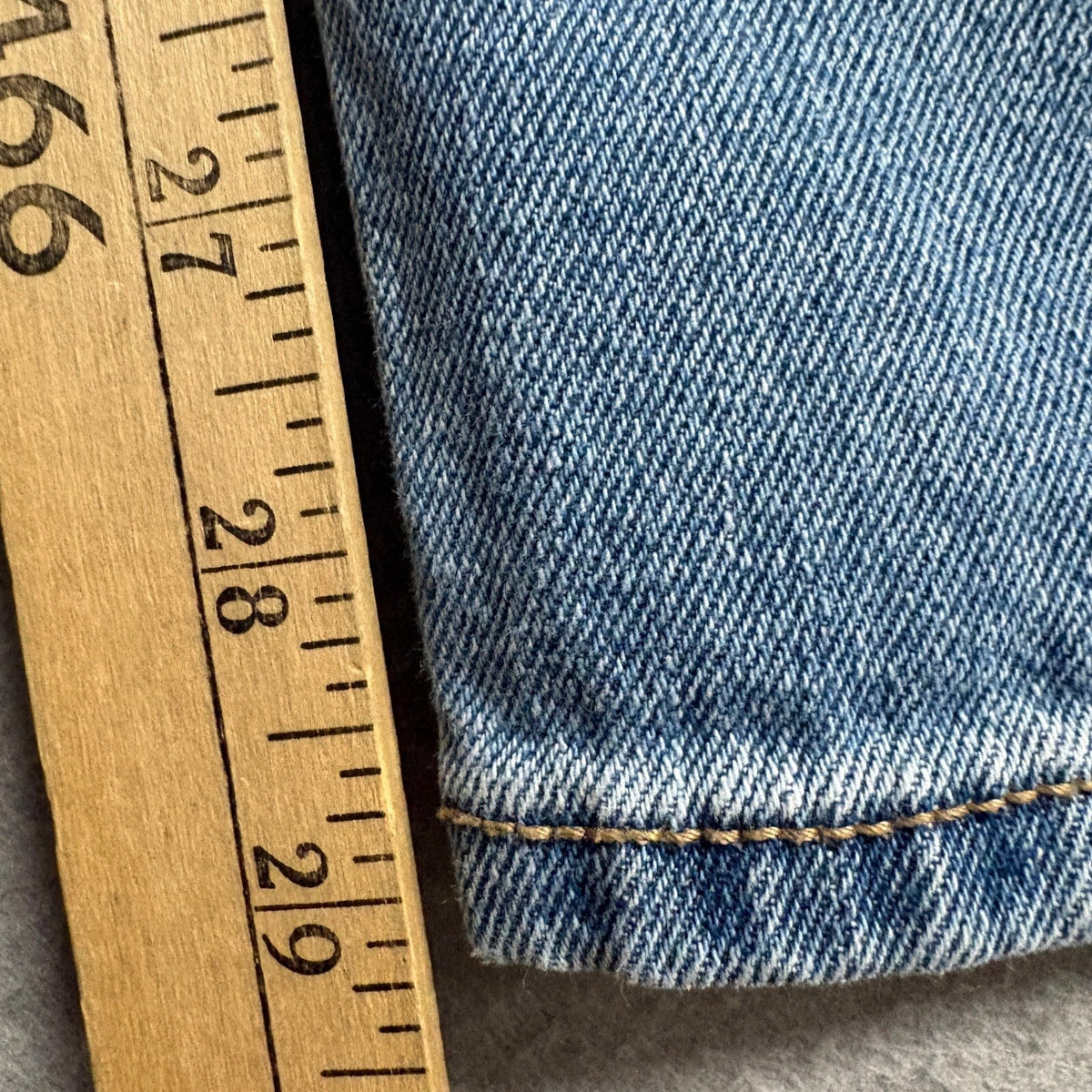 American Eagle Women Size 4 Regular High Rise Elastic Waist Mom Jeans Blue Denim