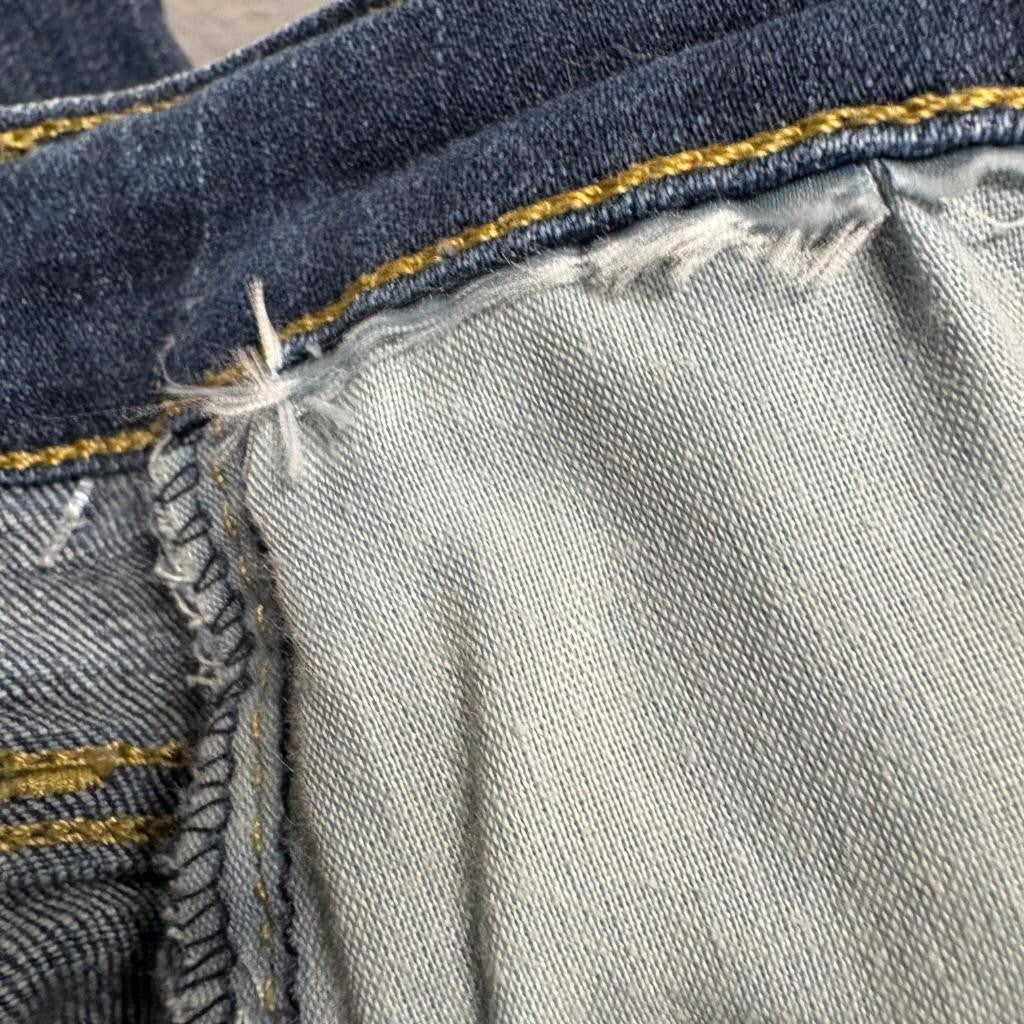 Levis 721 High Rise Skinny Jeans Womens 26 Blue Denim Raw Hem Cropped