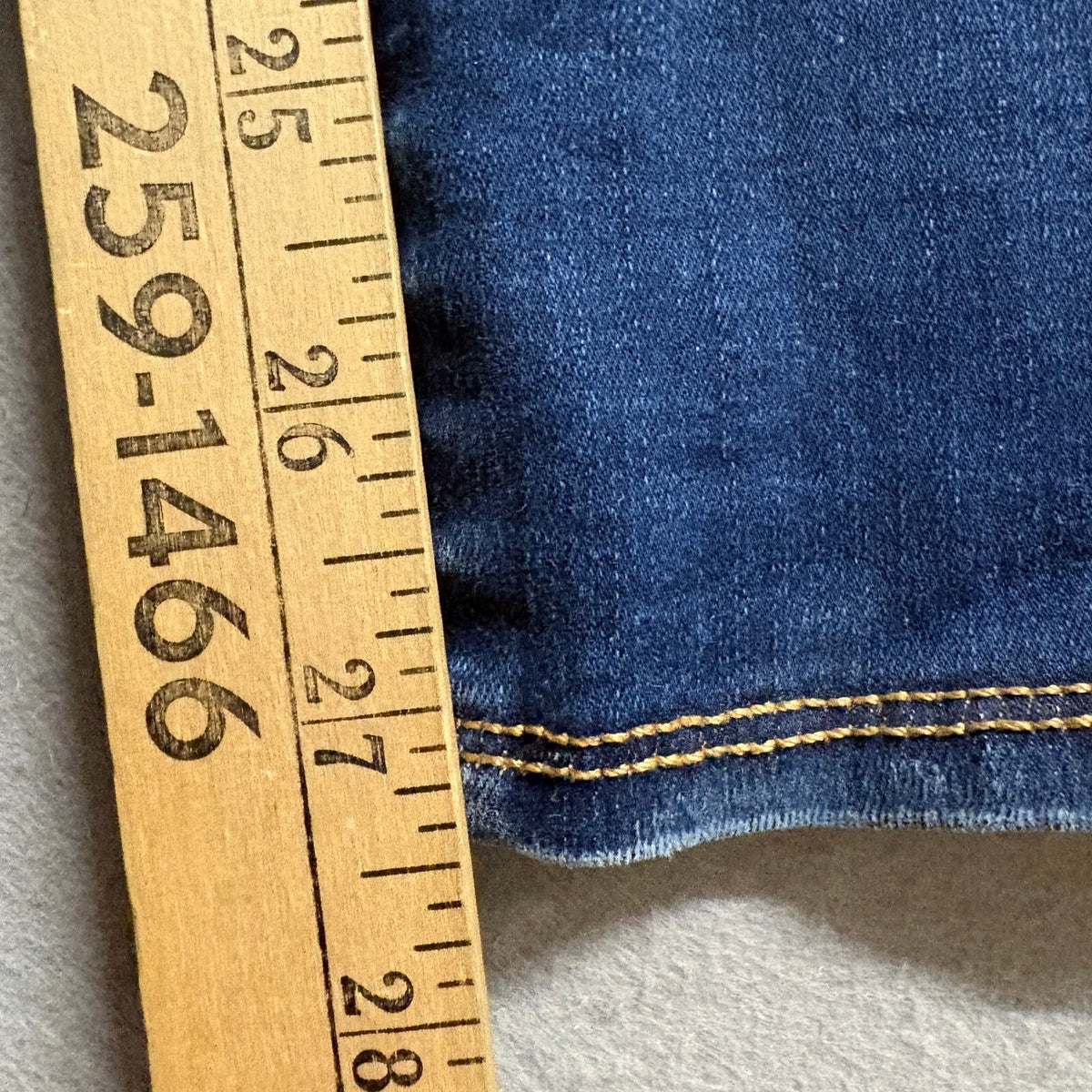 Rock & Republic Denim Rx Fever Pull On Jeans Womens Size 12 M Blue Medium Wash