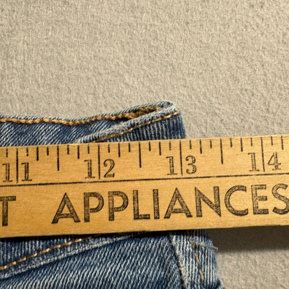 Stradivarius Womens High Waist Mom Jeans Blue Denim Slim Tapered Size US 4 26x28