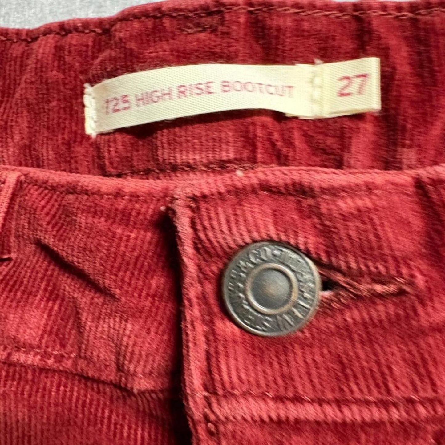 Levis 725 High Rise Bootcut Corduroy Pants Womens 27x32 Red Velvet Ribbed Jeans