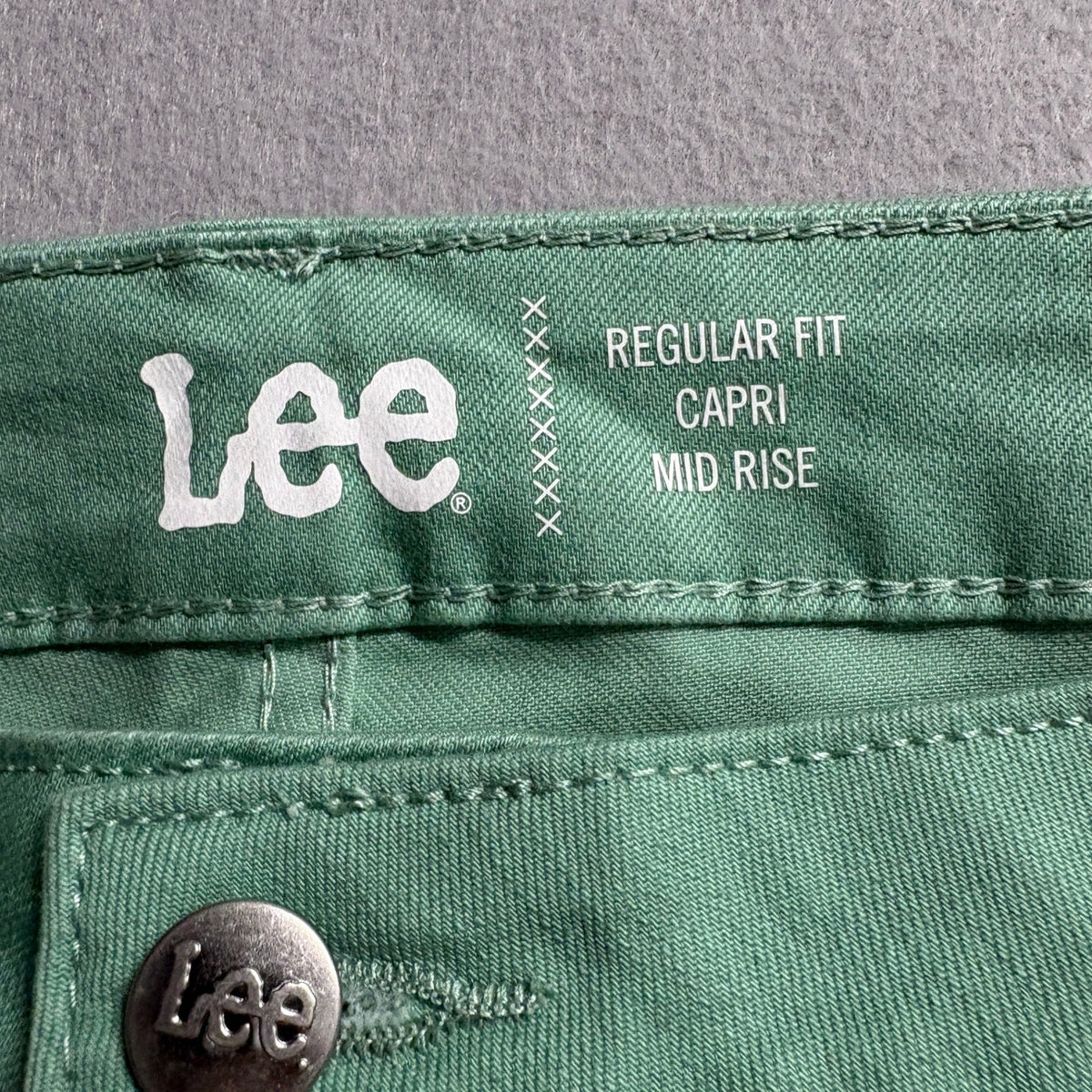 Lee Capri Pants Womens 22M Palm Green Mid Rise Regular Fit Stretch Denim New