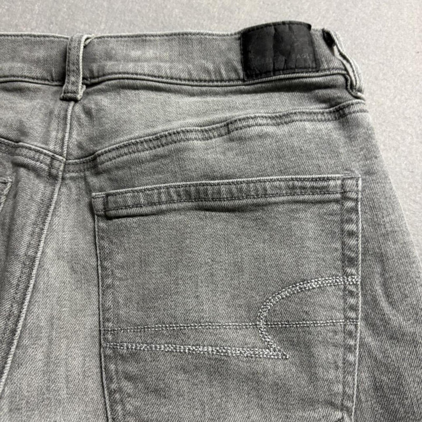 American Eagle Super High Rise Straight Jeans Womens 6 Gray Rhinestone Raw Hem