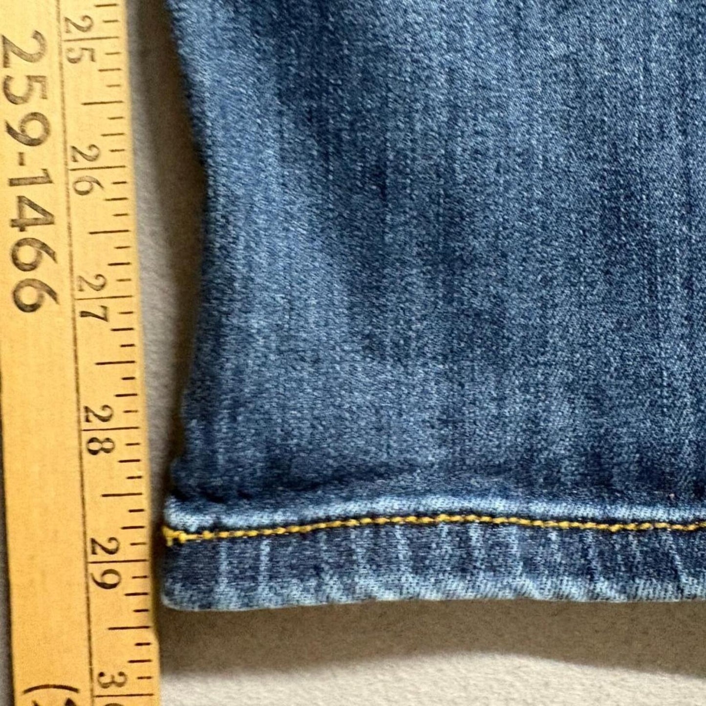 Judy Blue Straight Fit Jeans Womens Size 9/29 Medium Wash Stretch Blue Denim