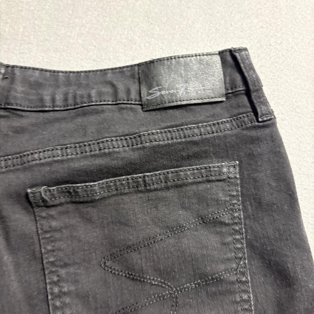 Seven7 Relaxed Bermuda Denim Shorts Womens Size 14 Black Raw Hem Stretch