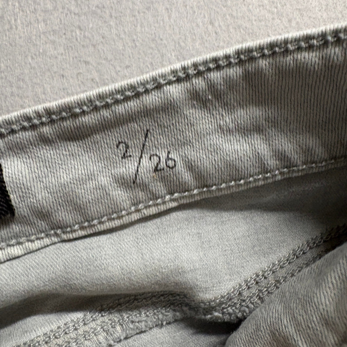 Liverpool Los Angeles The Crop Flare Jeans Womens Size 2 26 Grey Raw Raw Hem