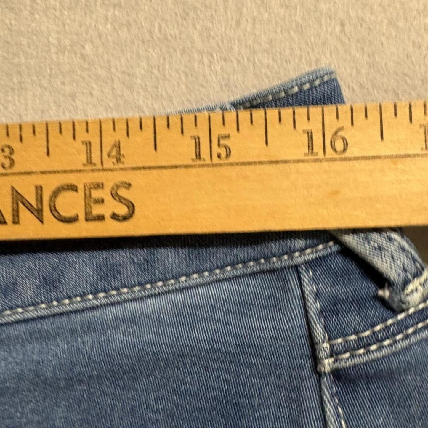 Sound Style Jeans Womens Size 10 Medium Wash Blue Denim Stretch Skinny Pants