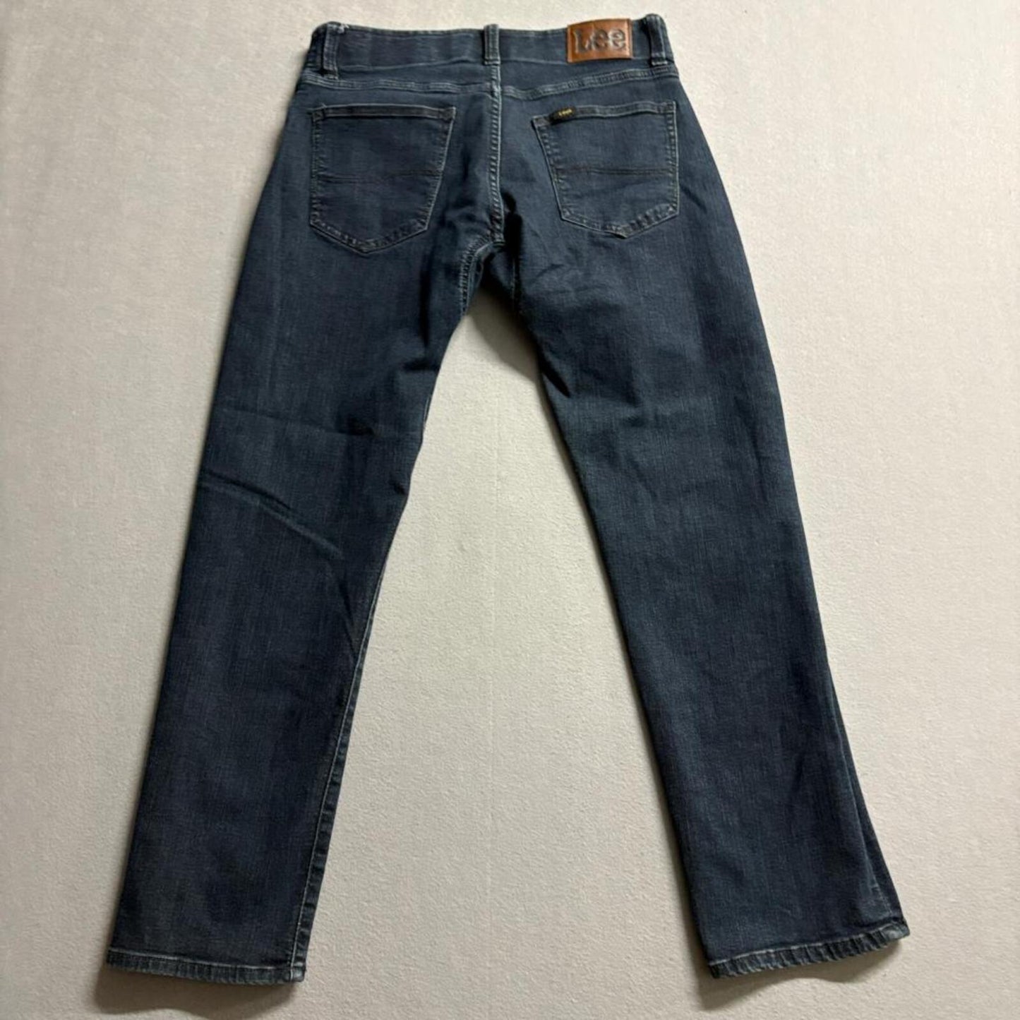Lee Extreme Motion Slim Fit Straight Leg Jeans Mens 31x30 Dark Wash Stretch Blue