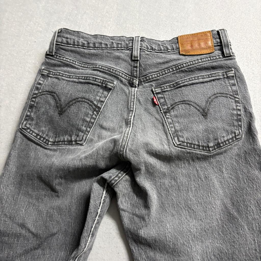 Levis Premium 501 Original Crop Jeans Womens 27x28 Gray Denim Button Fly Stretch