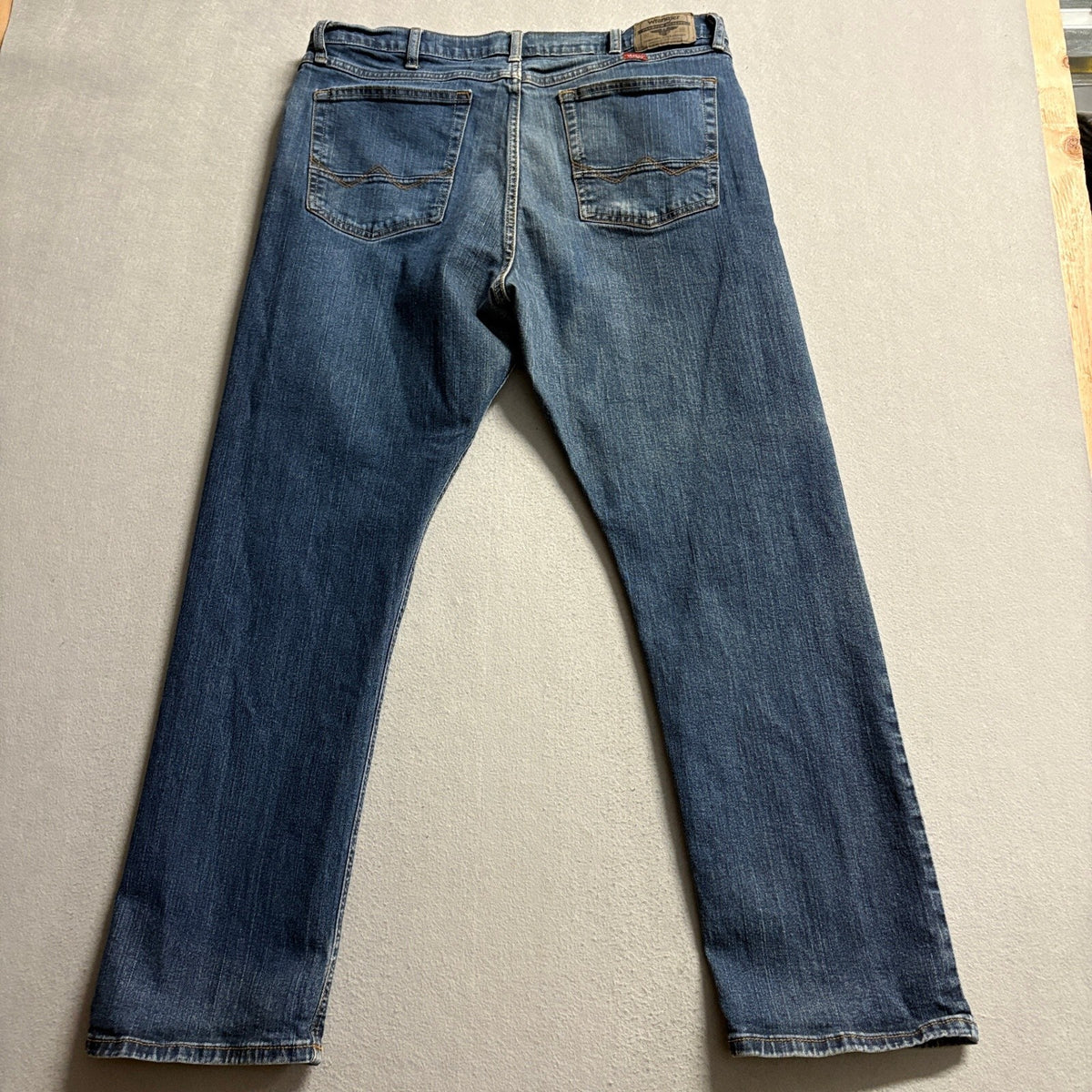 Wrangler Premium Quality Mens Straight Fit Blue Denim Jeans 38 x 30 Stretch
