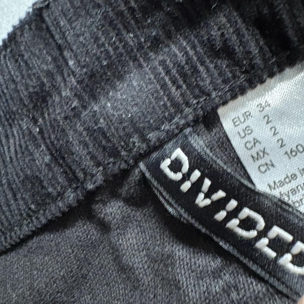 H&M Divided Corduroy Pants Womens Size 2 Black Wide Leg High Rise Cotton