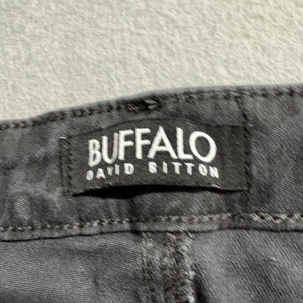 Buffalo David Bitton Hanna Jeans Womens Size 6/28 Black Animal Print High Rise