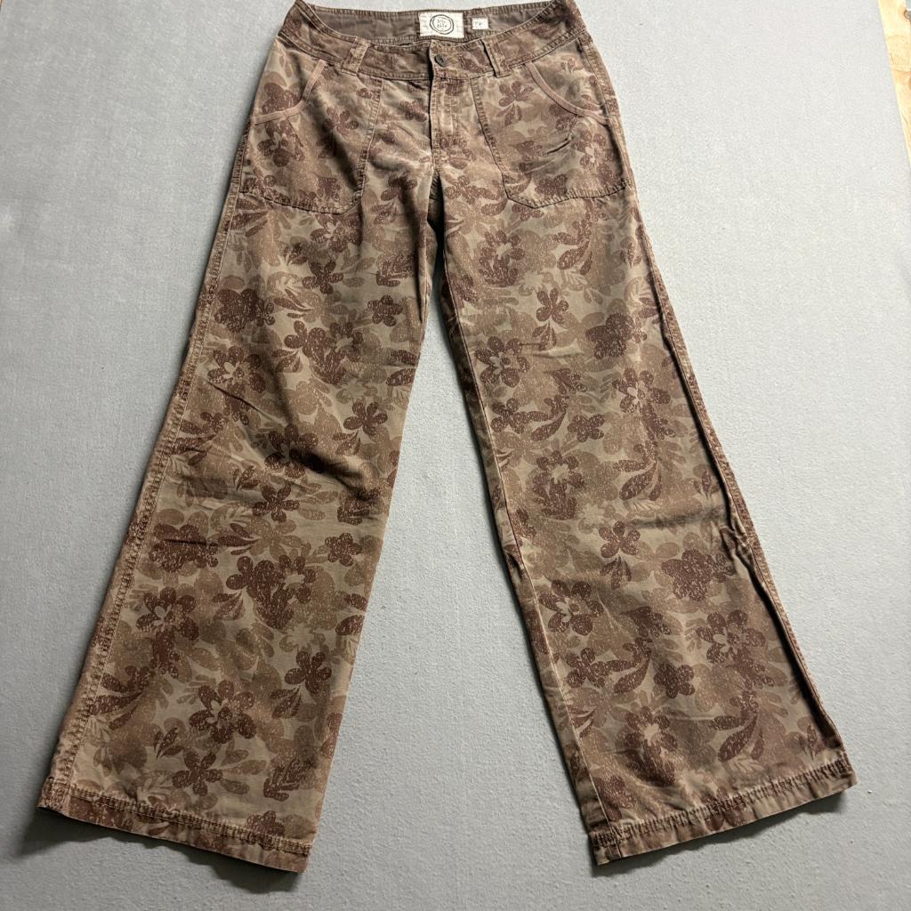 Life is Good Floral Pants Womens 6 Brown Cotton Wide Leg Mid Rise Corduroy