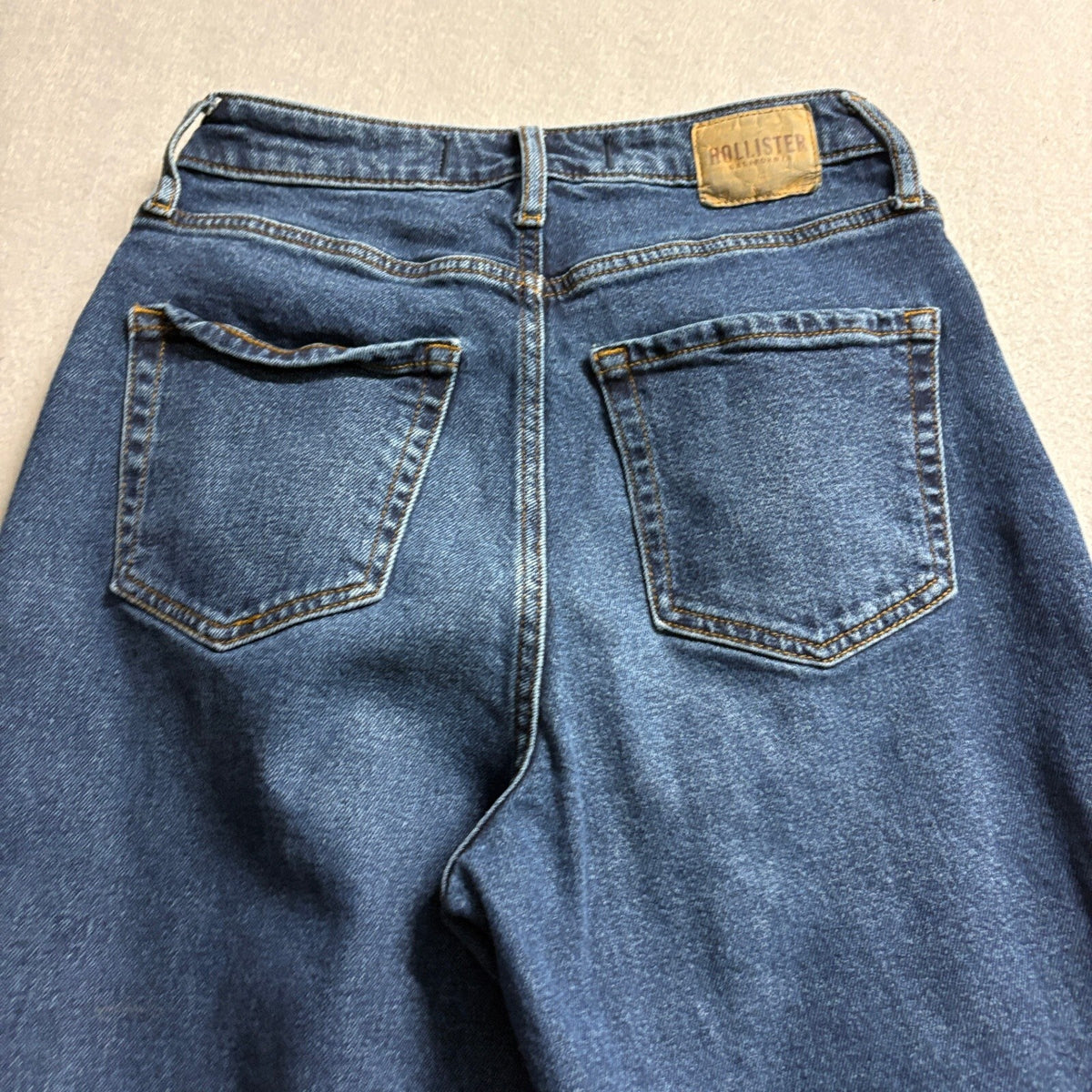 Hollister Curvy Ultra High Rise Dad Jeans Womens 5R 27x31 Distressed Blue Denim